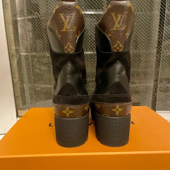 Louis Vuitton Suede Calfskin Monogram Laureate Platform Desert boots size 37 - Picture 4 of 6